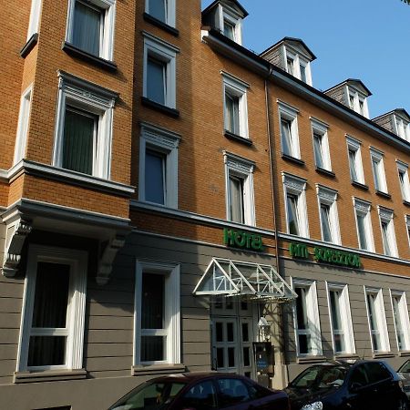 Hotel Am Schelztor Эсслинген Экстерьер фото